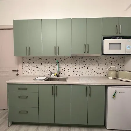 4 Leaf Clover Apartment *